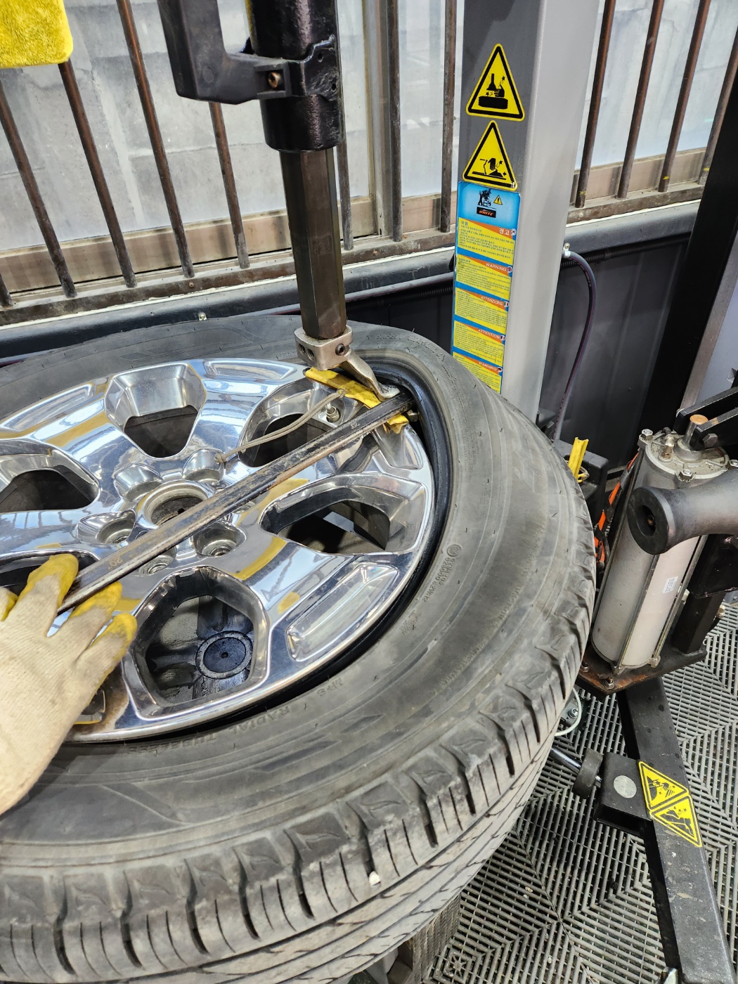 1948697120_OGZzSmek_1563d43a9e0405cf7e8417338db35fba08d49c1c.jpg 이미지크게보기