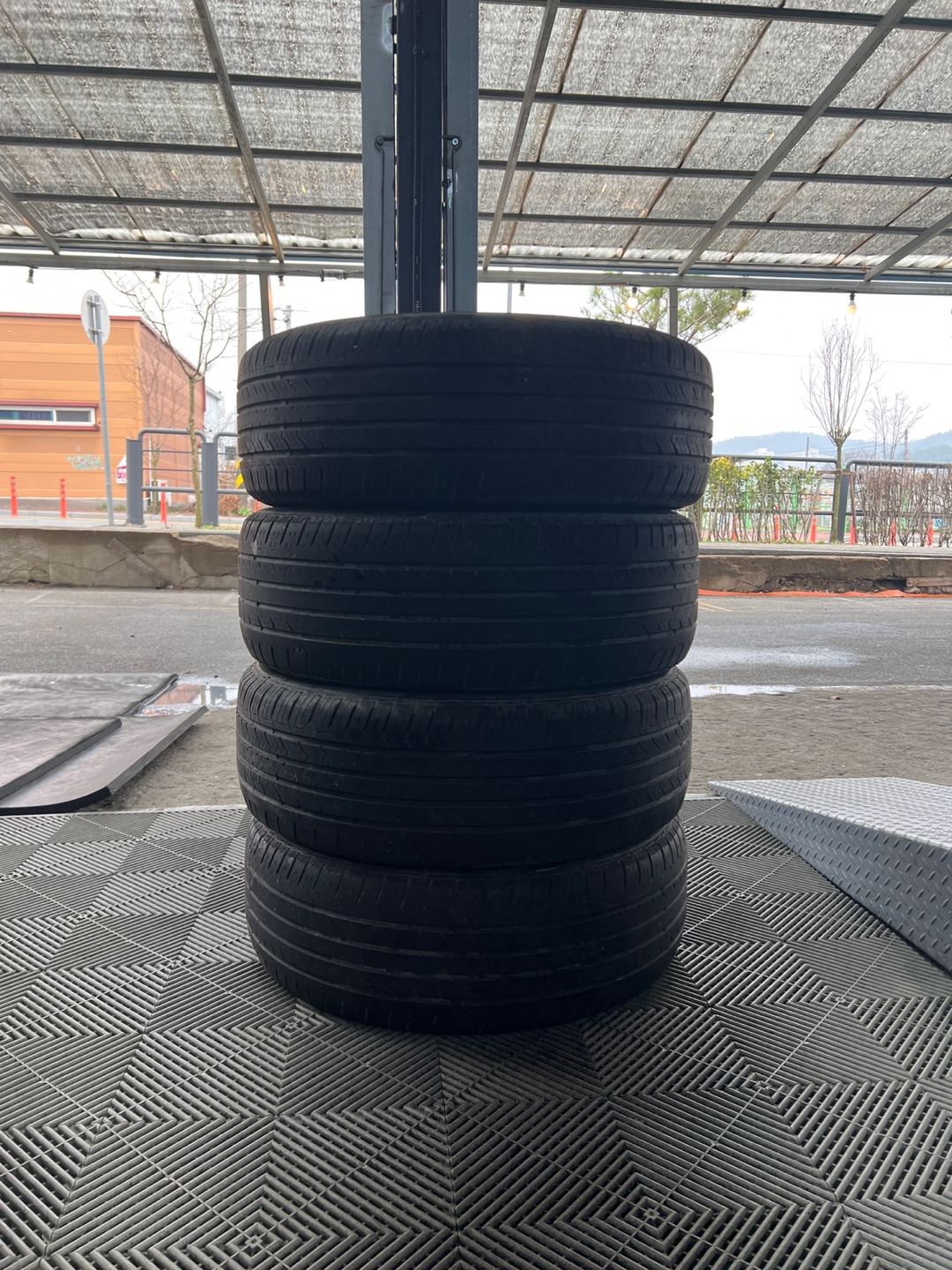 1948697120_TKYE1F9w_5bf1557045c606df7cce83045e7d9034c22a8983.jpg 이미지크게보기