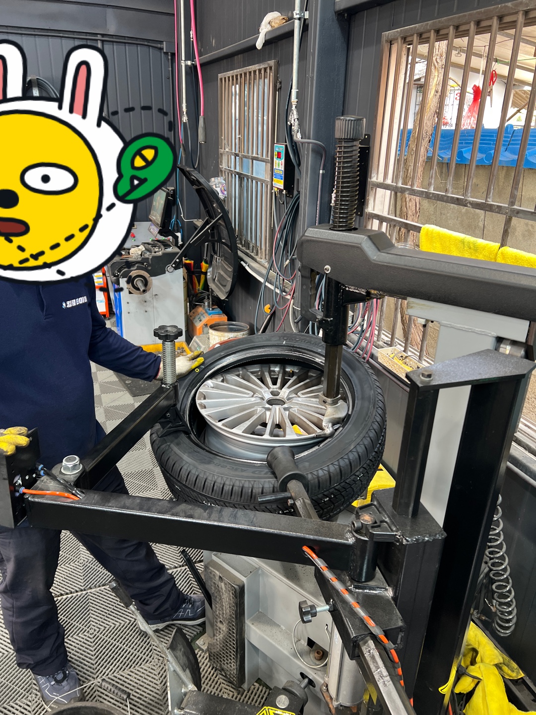 1948697120_U3qQPxLi_b90085aa1f1a5374f220e222753796b792111d51.jpg 이미지크게보기