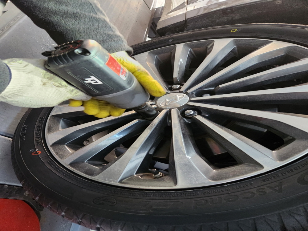 1948697120_eONqFpoW_e132edbaf7772a9bc18d0c3fa74d859325fb12c3.jpg 이미지크게보기