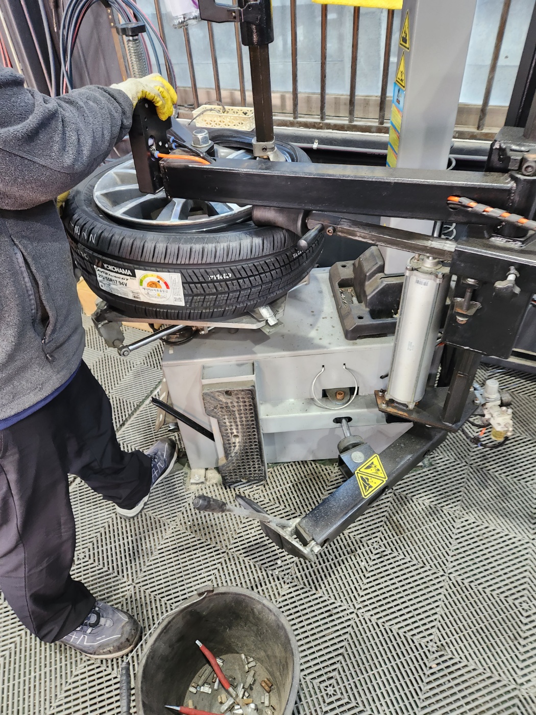 1948697120_zjoNTqlf_2a2bf88ad83159b4f88f7a4e2052ac7fb363c8b4.jpg 이미지크게보기