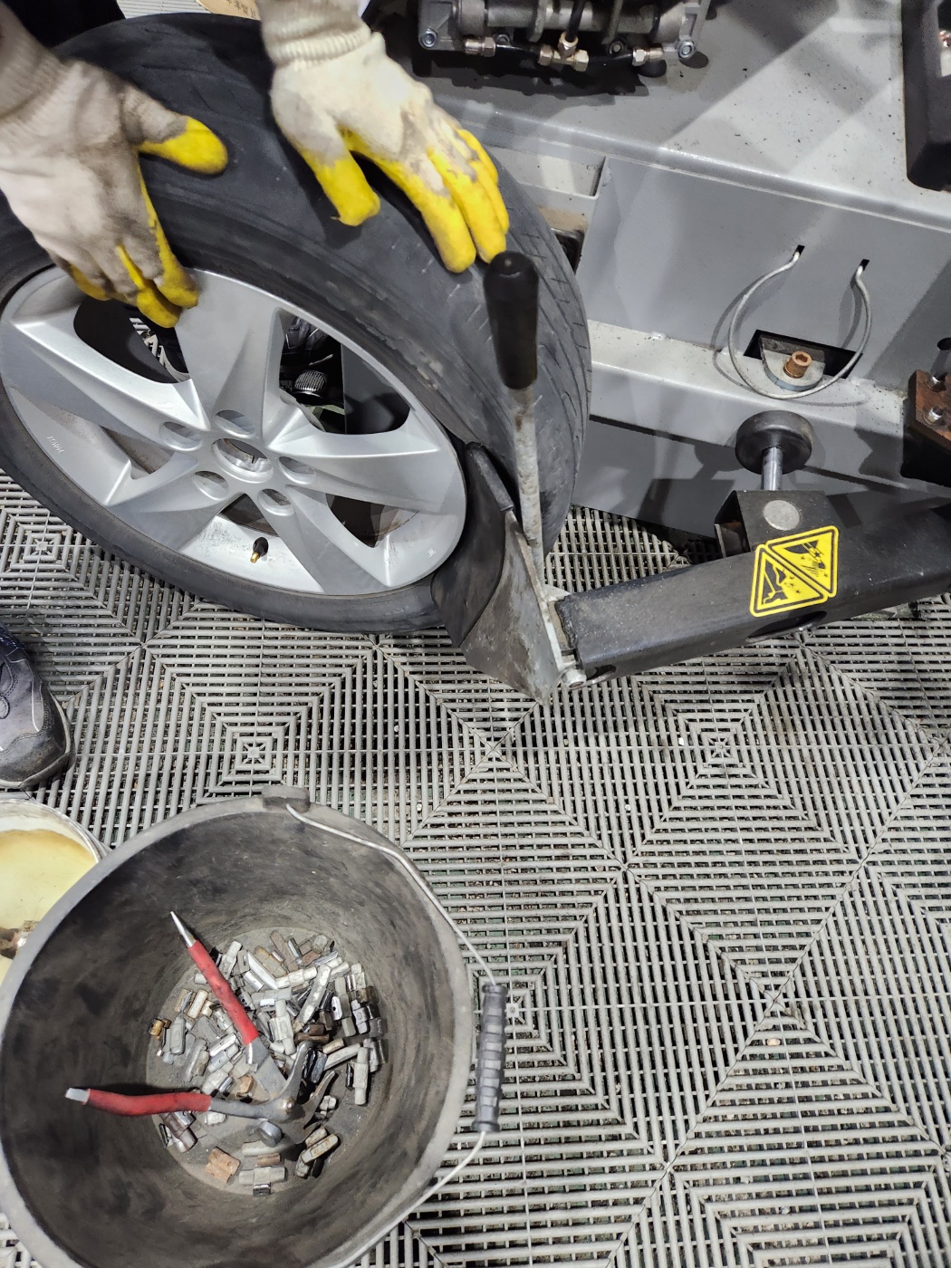 /user/k/kingkongtire/editor/2304/90ee3fef80bb2a35ea1d7a48f7b80d3f_1682824469_3012.jpg 이미지크게보기