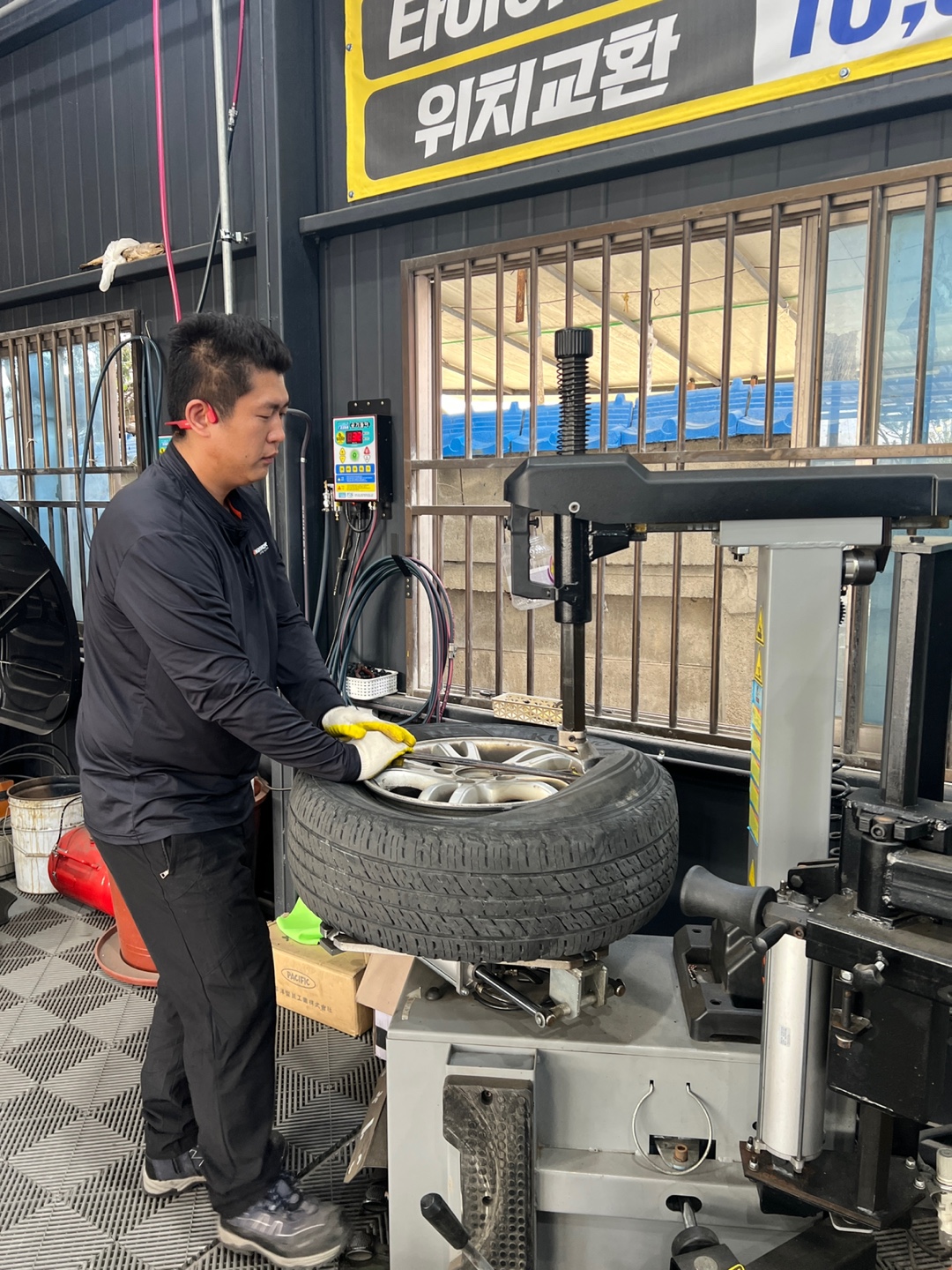 /user/k/kingkongtire/editor/2304/90ee3fef80bb2a35ea1d7a48f7b80d3f_1682825070_7789.jpg 이미지크게보기