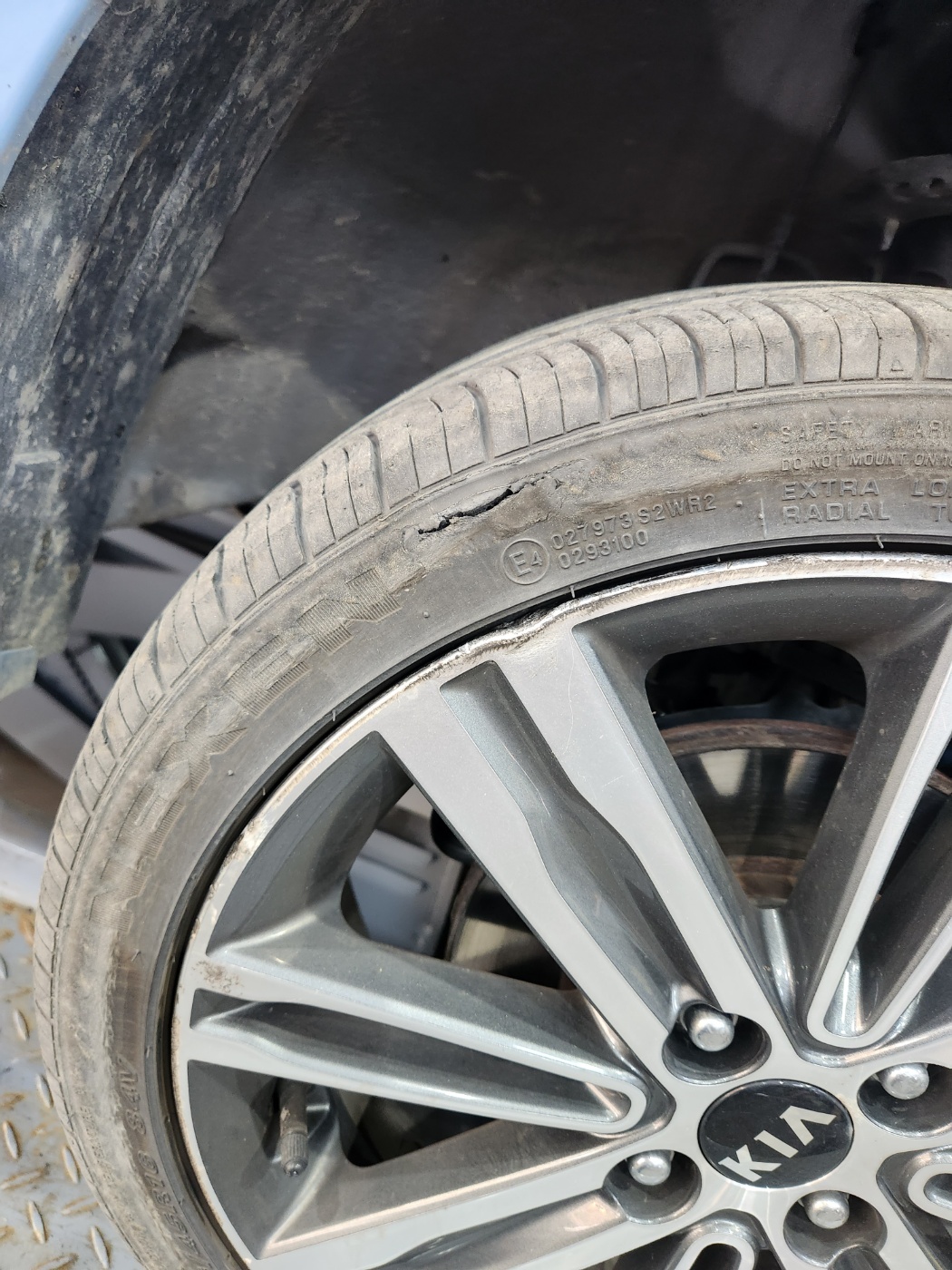 /user/k/kingkongtire/editor/2304/90ee3fef80bb2a35ea1d7a48f7b80d3f_1682825248_2296.jpg 이미지크게보기