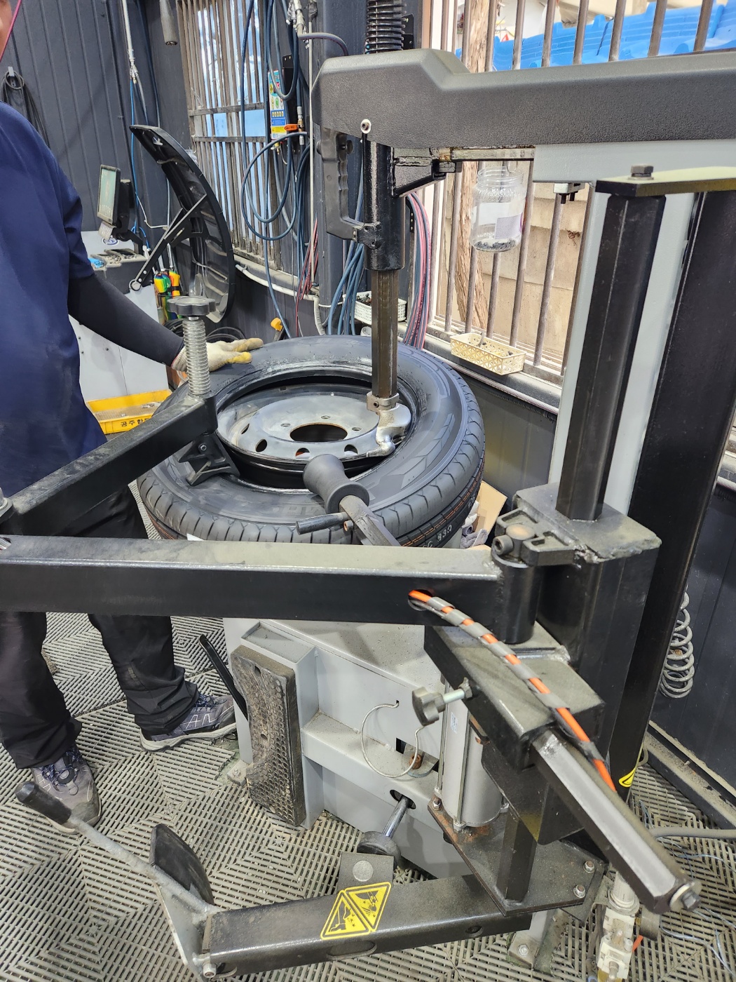 /user/k/kingkongtire/editor/2304/90ee3fef80bb2a35ea1d7a48f7b80d3f_1682825339_5587.jpg 이미지크게보기