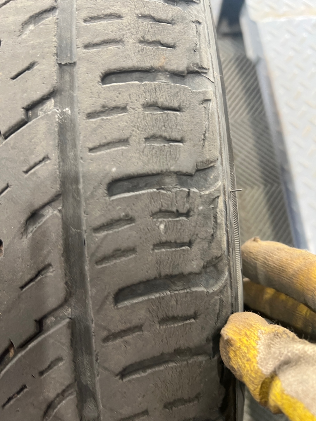 /user/k/kingkongtire/editor/2305/1424f67056bb6a2026331344791dbedb_1685059319_0402.jpg 이미지크게보기