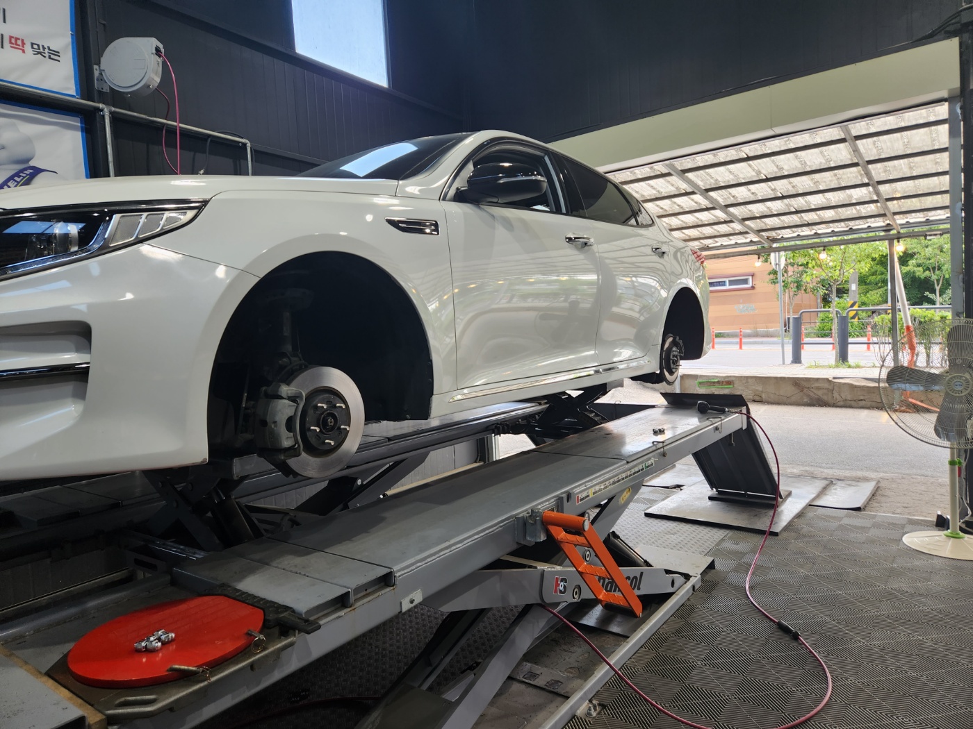 /user/k/kingkongtire/editor/2305/1424f67056bb6a2026331344791dbedb_1685059435_8328.jpg 이미지크게보기