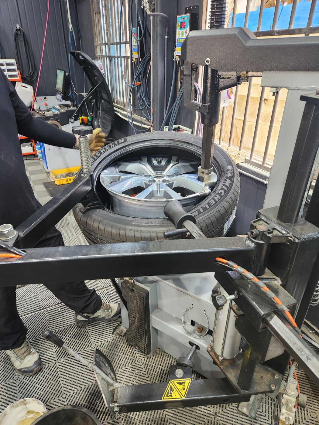 /user/k/kingkongtire/editor/2305/5d9a74920adecd16842807ed4f2bfdab_1684653305_3054.jpg 이미지크게보기