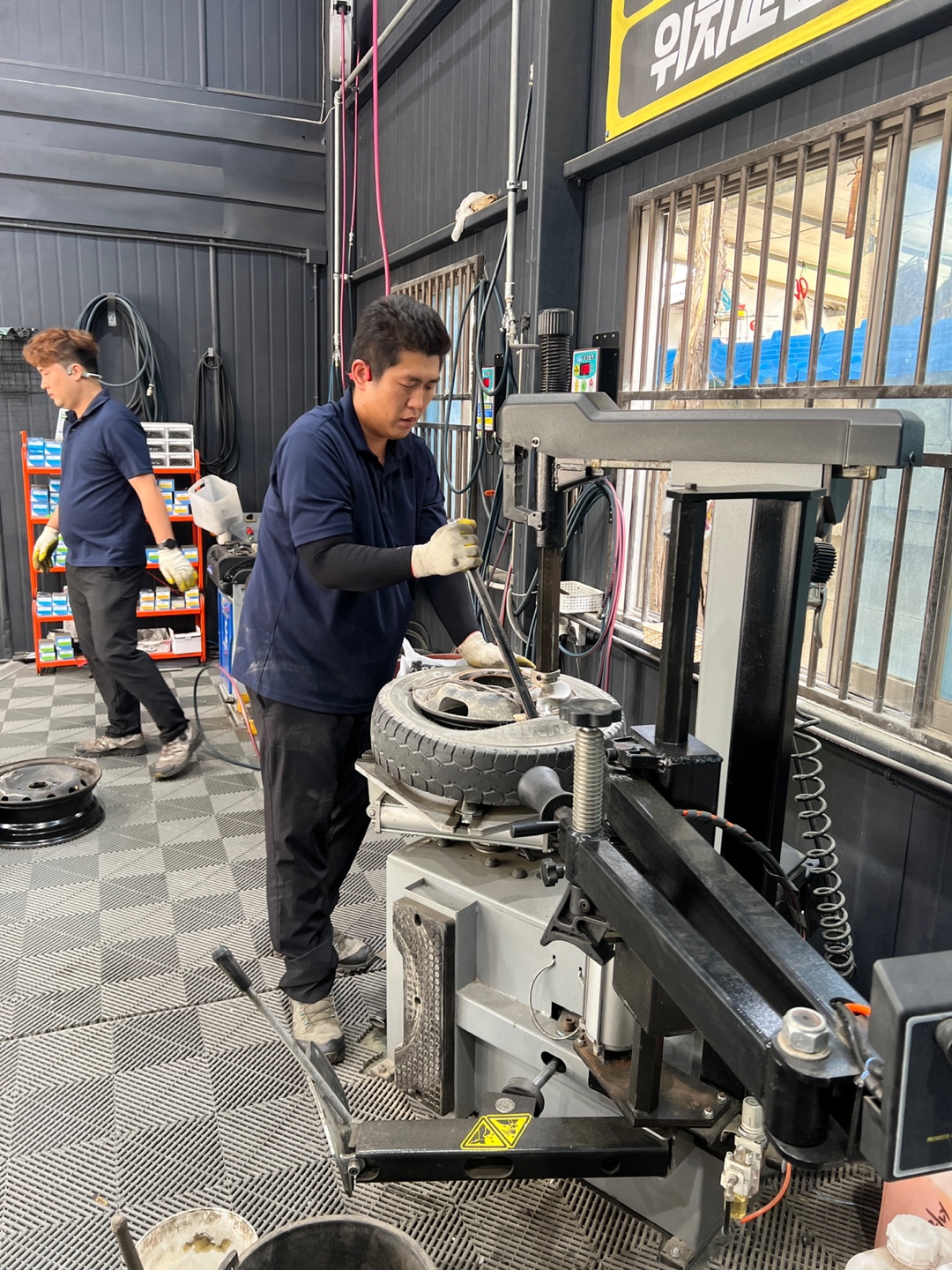 /user/k/kingkongtire/editor/2306/2524f67ef72689ce5cf40072c7836361_1686699163_3128.jpg 이미지크게보기