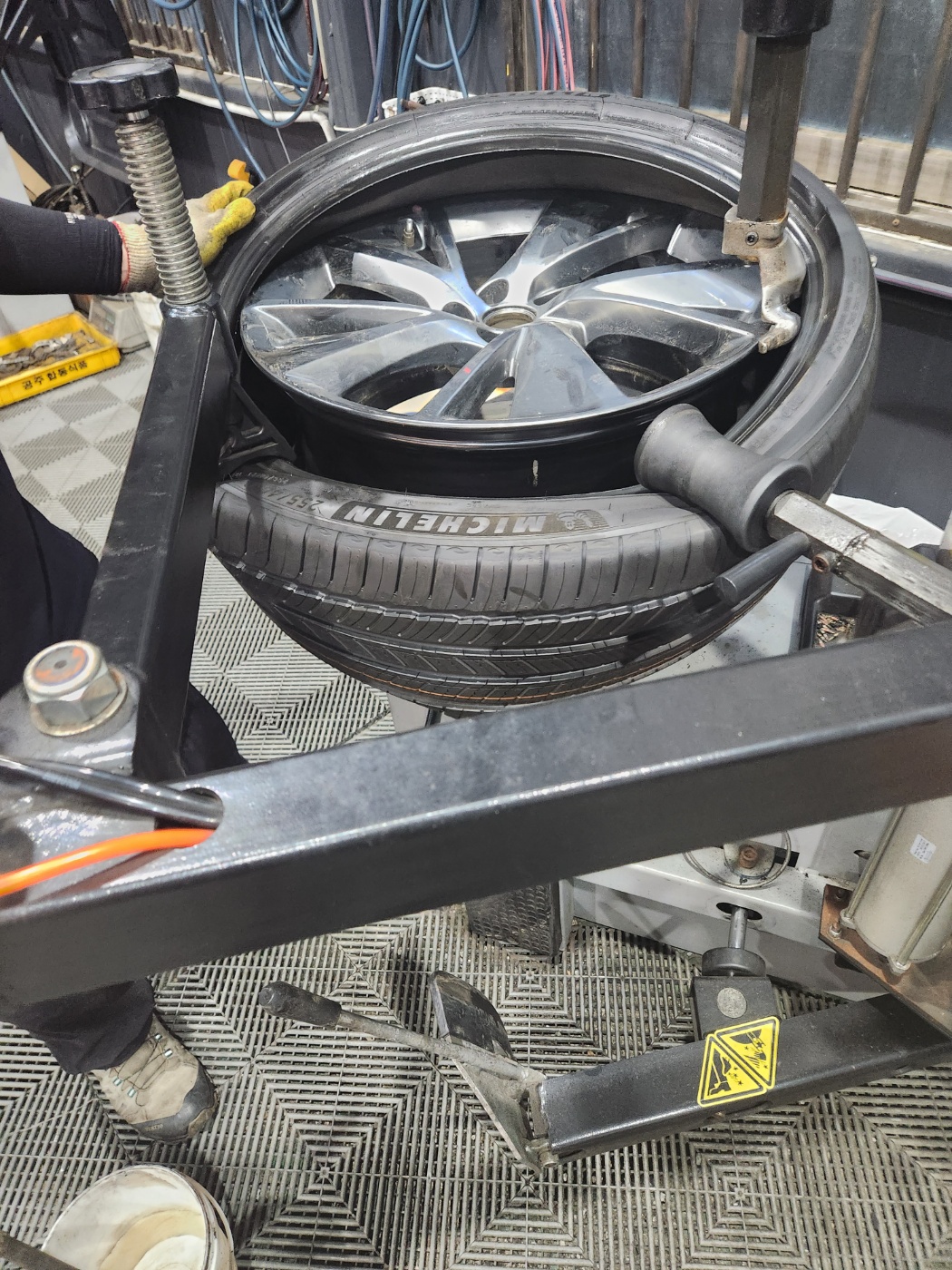 /user/k/kingkongtire/editor/2307/52e17db5530108f6896783bb18d9e3b4_1690156344_4377.jpg 이미지크게보기