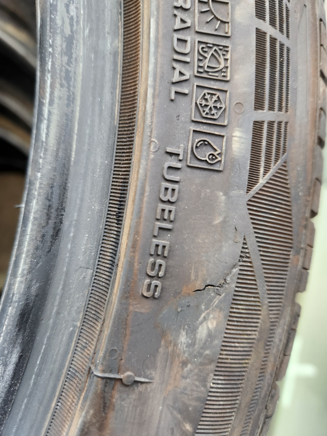 /user/k/kingkongtire/editor/2307/fdbfd8211bd9c836340d4f6b30cc5edc_1689488036_699.jpg 이미지크게보기