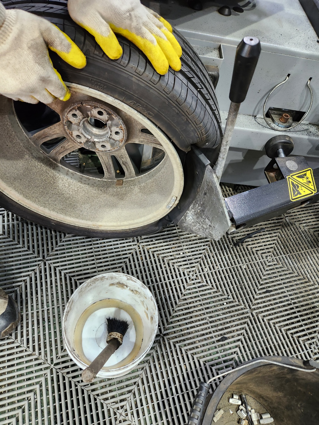 /user/k/kingkongtire/editor/2308/4c8ea99ac93fa7f65a95a73cc468a8b0_1691110126_0332.jpg 이미지크게보기