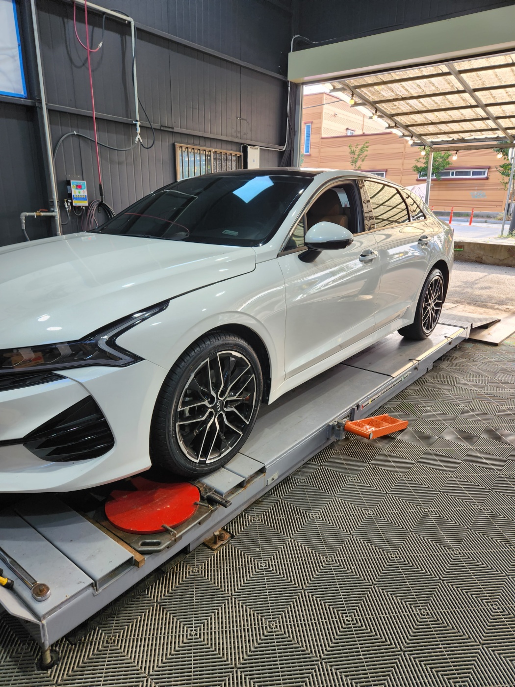 /user/k/kingkongtire/editor/2308/68c21aeb330399a7fcfe2f7f00b2d1e0_1693038748_2507.jpg 이미지크게보기