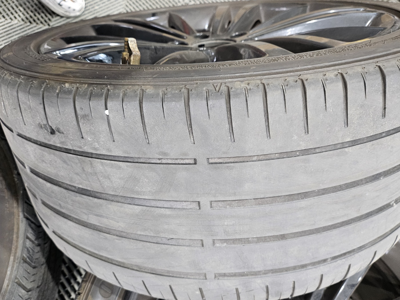 /user/k/kingkongtire/editor/2308/8a1af9be796cb999c5673a689d98608b_1692684211_4775.jpg 이미지크게보기