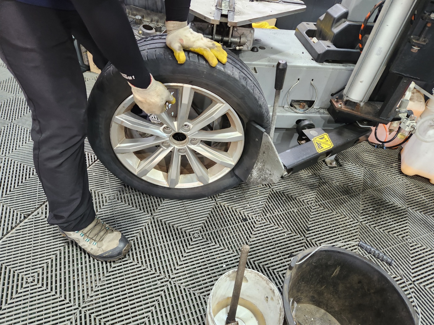 /user/k/kingkongtire/editor/2308/98d9c29745b6cd905ecbc361632be697_1691729055_0261.jpg 이미지크게보기