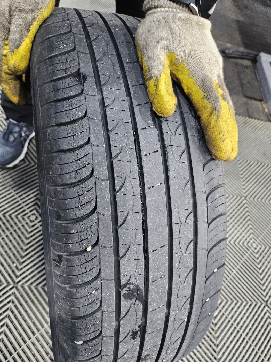 /user/k/kingkongtire/editor/2308/e1295000241439675176951d8d781d42_1692752001_3054.jpg 이미지크게보기