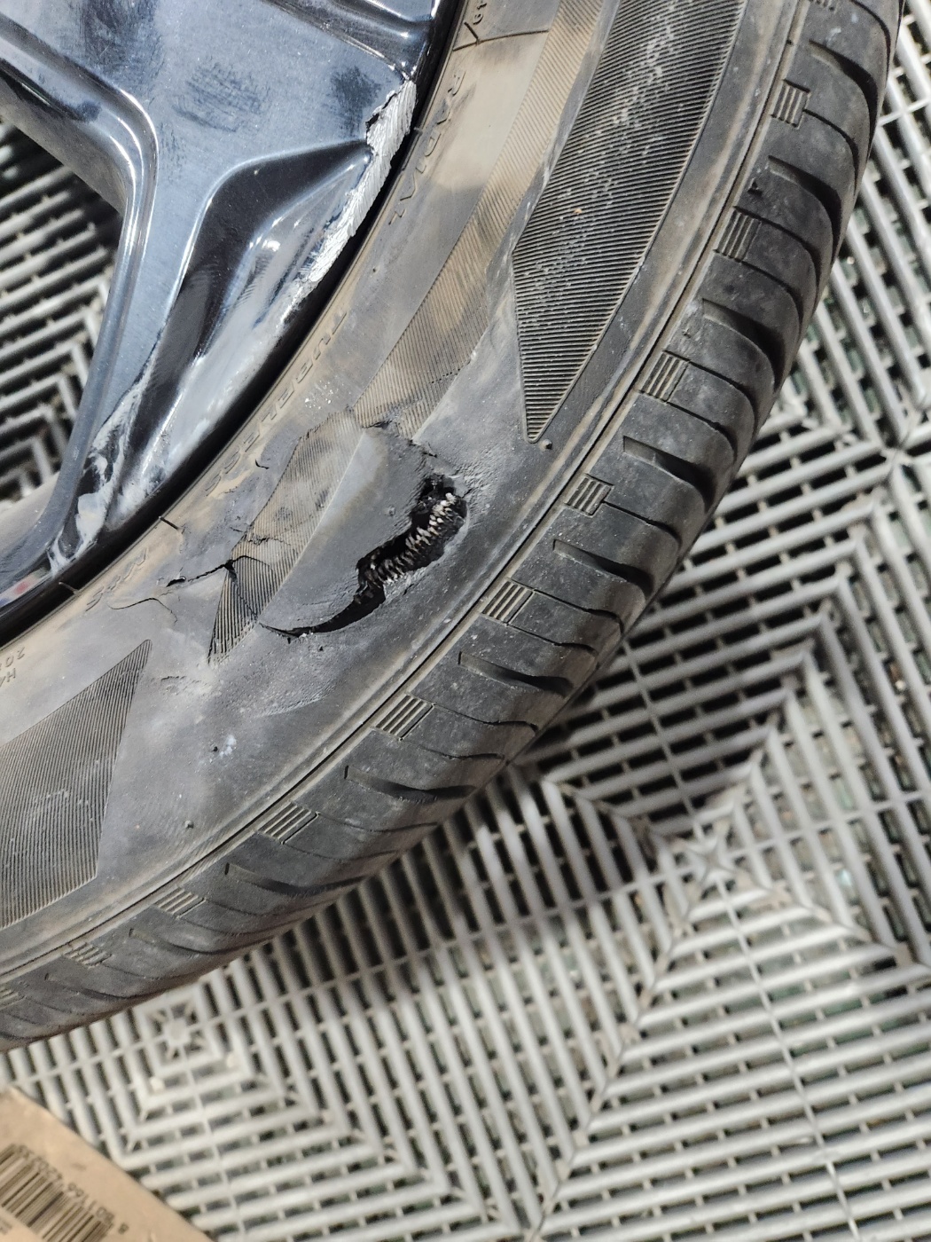 /user/k/kingkongtire/editor/2308/e9c78b522c0787c1361b6f0190bad535_1691450489_2918.jpg 이미지크게보기