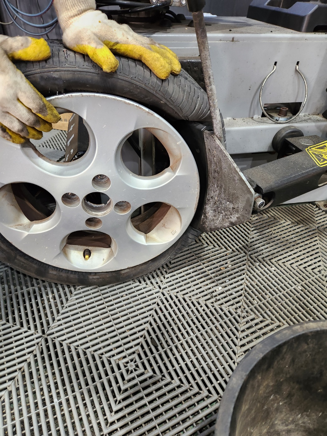 /user/k/kingkongtire/editor/2309/8854efeb0fc034c49f280e881ccae99d_1695891410_5545.jpg 이미지크게보기