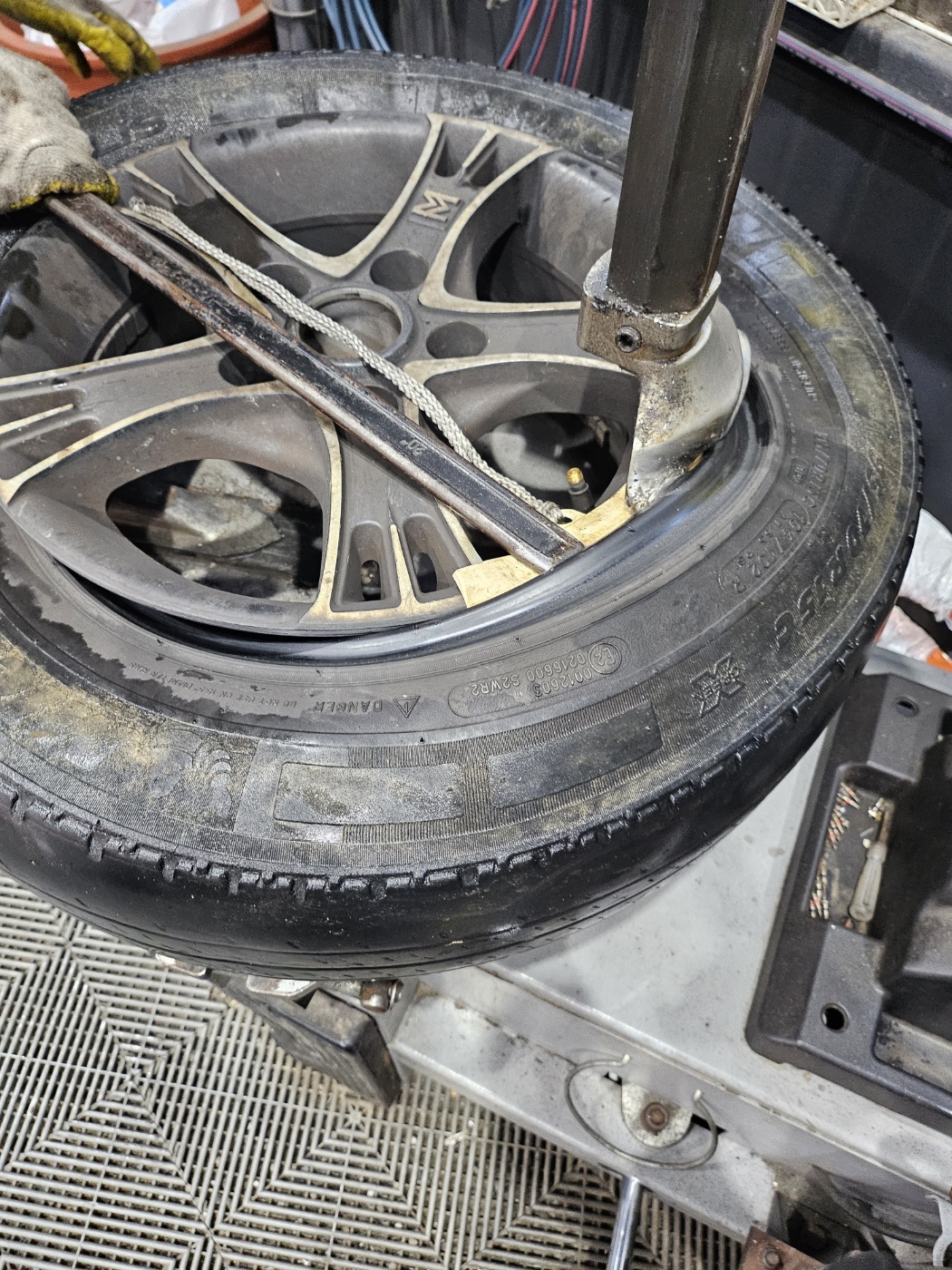 /user/k/kingkongtire/editor/2310/0c88e4e08ba70de4f87c3ef4cafce216_1697704510_1058.jpg 이미지크게보기