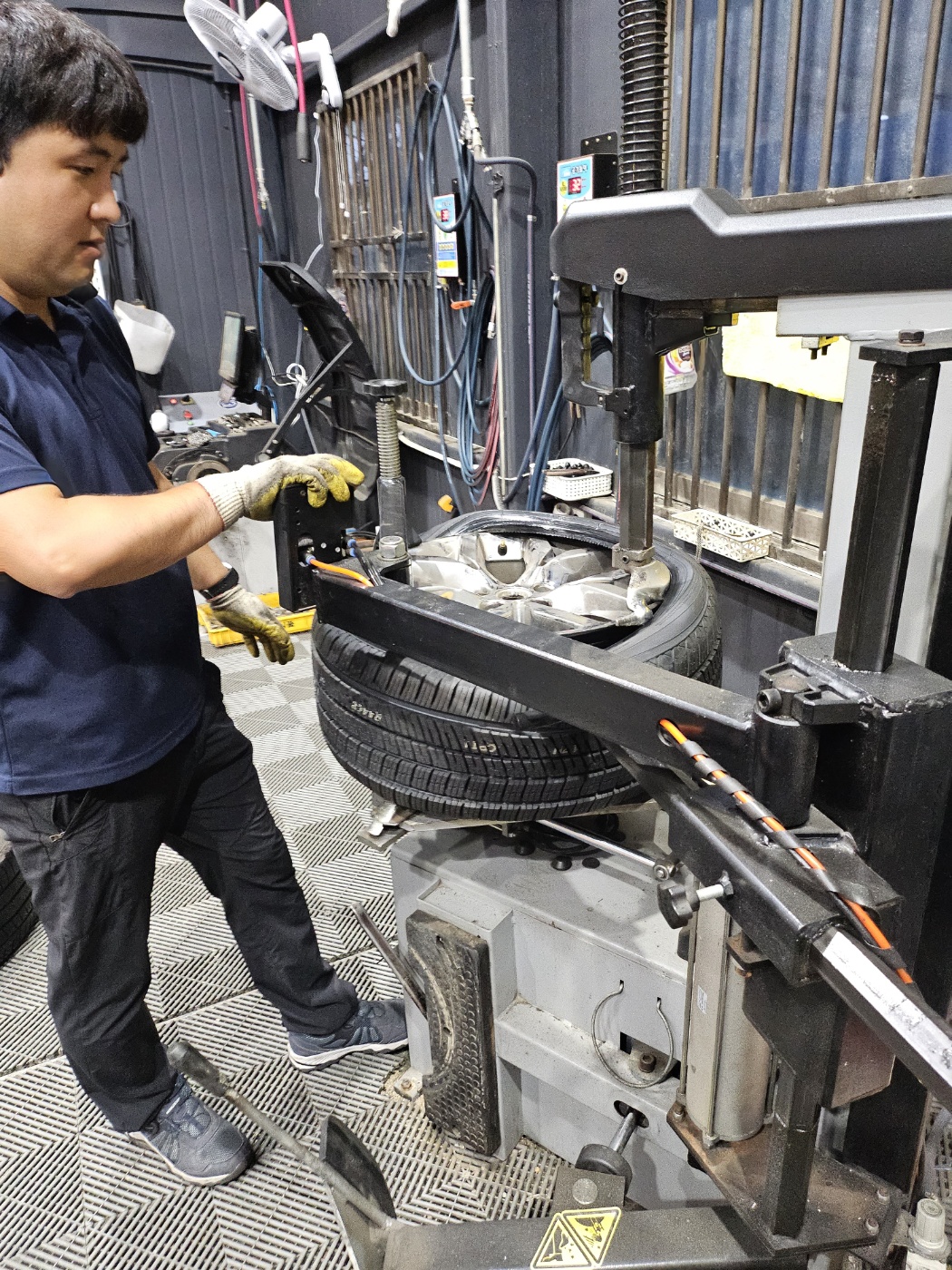 /user/k/kingkongtire/editor/2310/0c88e4e08ba70de4f87c3ef4cafce216_1697704697_6011.jpg 이미지크게보기