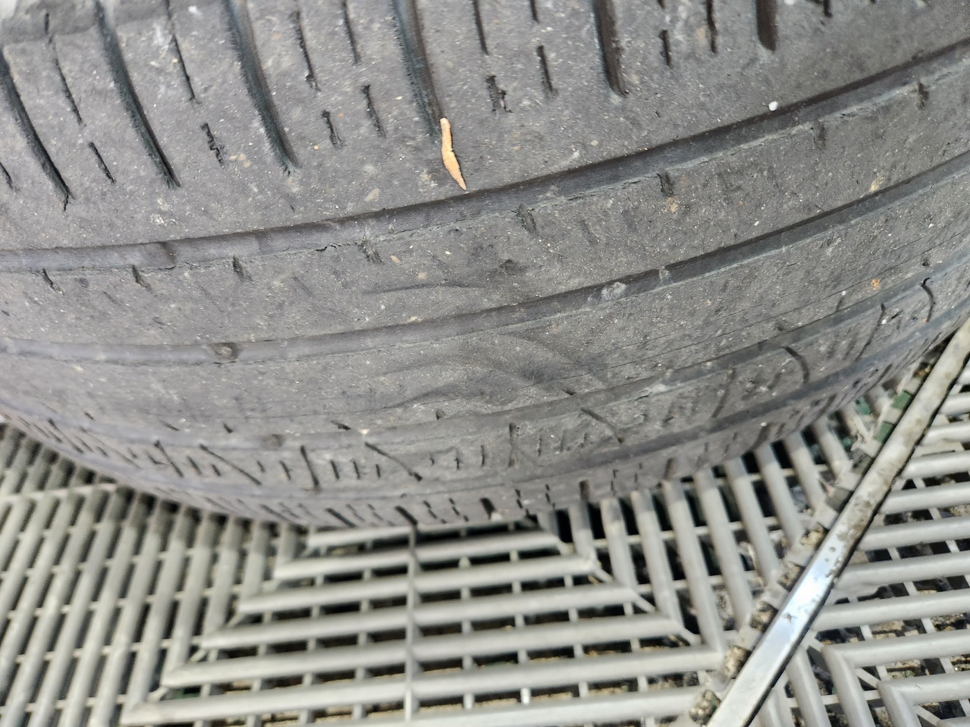 /user/k/kingkongtire/editor/2310/61bcb2743bbd0a91c1a79d02fe3329b1_1696570055_3587.jpg 이미지크게보기