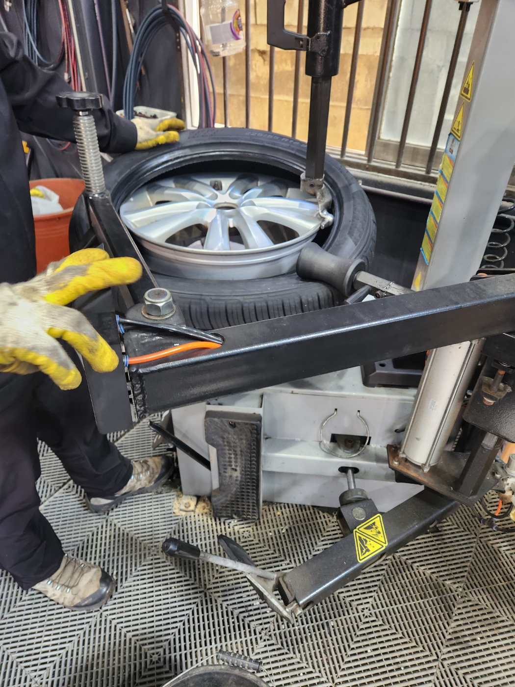 /user/k/kingkongtire/editor/2310/61bcb2743bbd0a91c1a79d02fe3329b1_1696570055_8137.jpg 이미지크게보기