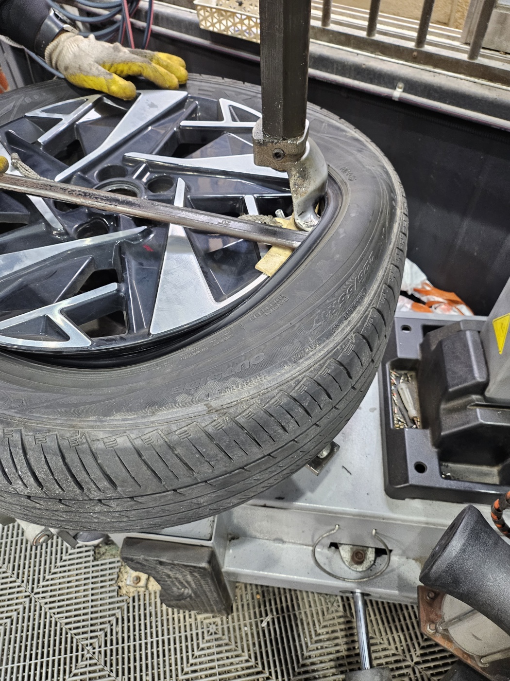 /user/k/kingkongtire/editor/2310/77b0433e37f7d581a37dd0833d785c18_1696646947_8354.jpg 이미지크게보기