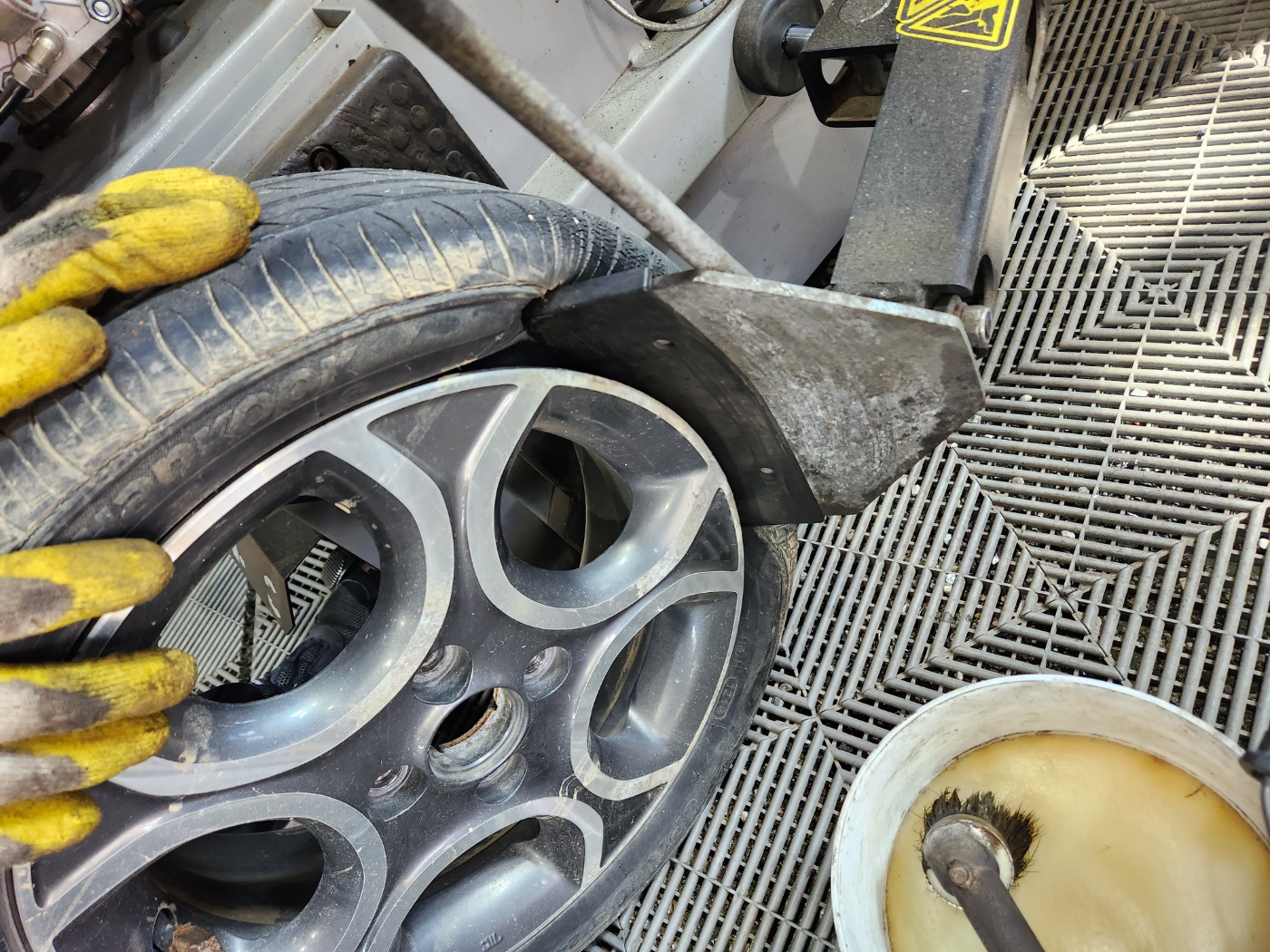 /user/k/kingkongtire/editor/2310/f5f1de7d1a7cdcfea75b80665bd1fd0f_1696487604_6146.jpg 이미지크게보기