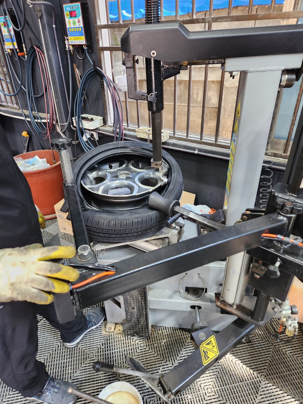 /user/k/kingkongtire/editor/2310/f5f1de7d1a7cdcfea75b80665bd1fd0f_1696487604_8693.jpg 이미지크게보기