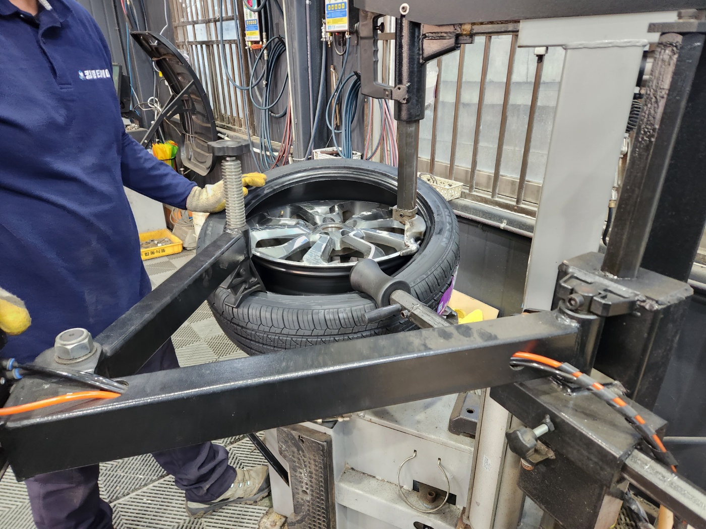 /user/k/kingkongtire/editor/2311/2101e6606ac23e818495ff349beca697_1699679867_9612.jpg 이미지크게보기