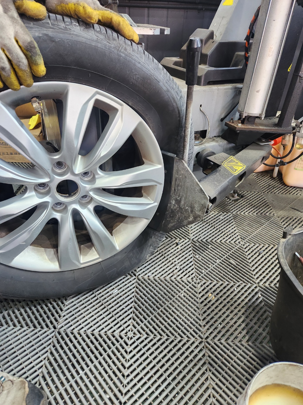 /user/k/kingkongtire/editor/2311/2d64f45ec0d060b0c22b7d31e1c24b0f_1700623901_0282.jpg 이미지크게보기