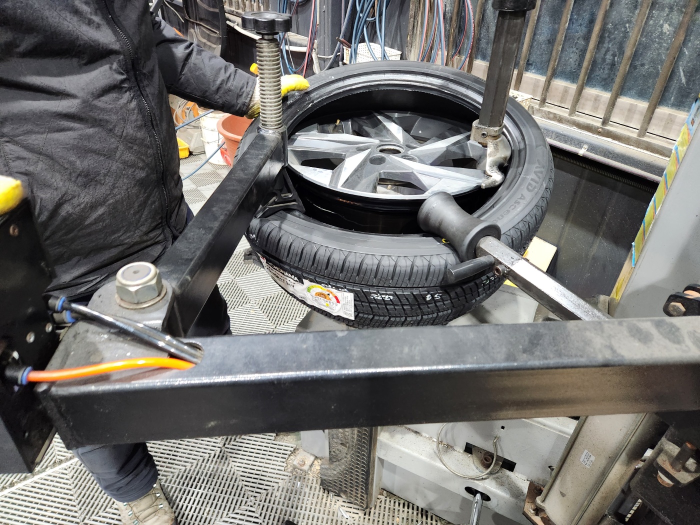 /user/k/kingkongtire/editor/2311/8ac6758774084452bd723bd38d068c86_1700816750_4084.jpg 이미지크게보기