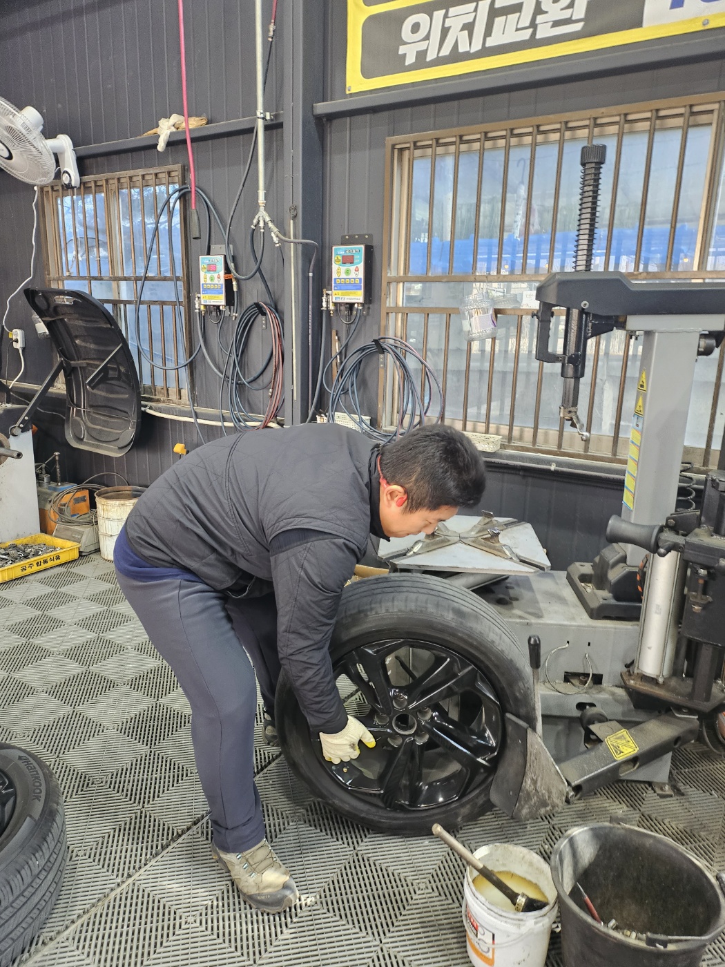 /user/k/kingkongtire/editor/2311/e14882576d678514edfde906fc2671ff_1700791213_3019.jpg 이미지크게보기