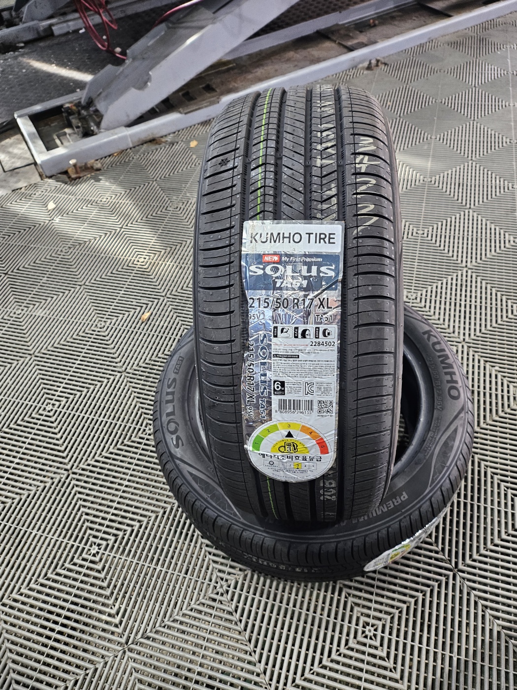 /user/k/kingkongtire/editor/2312/6108d6e8d32ae7f499d2af93496de6b5_1702865016_3784.jpg 이미지크게보기