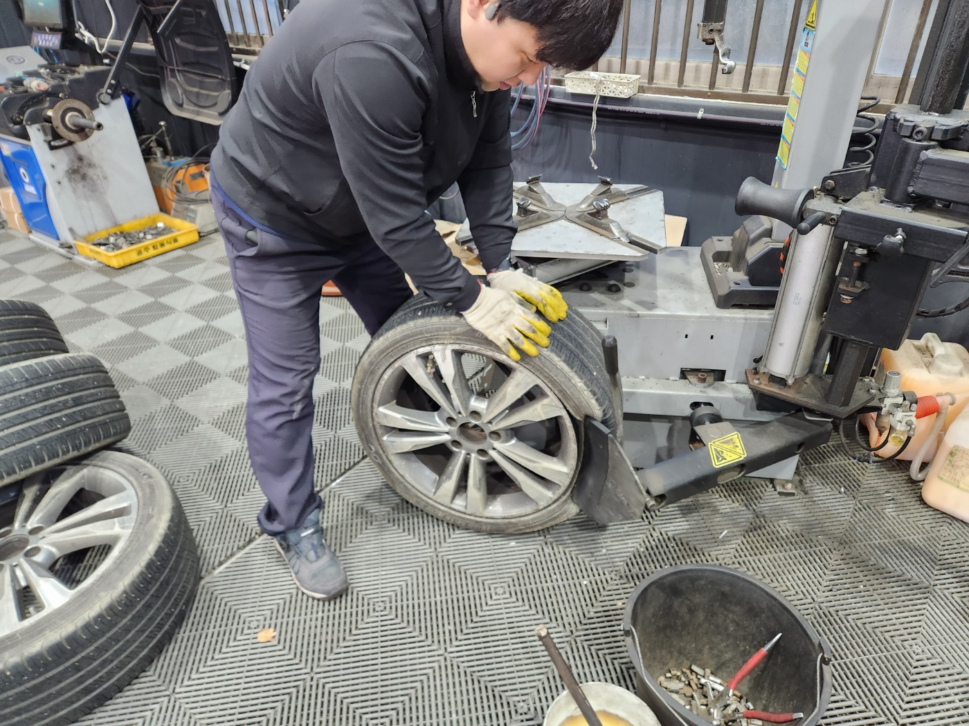 /user/k/kingkongtire/editor/2312/7b1cfe3151fb0ca2171172ebb1282b41_1702171692_3105.jpg 이미지크게보기