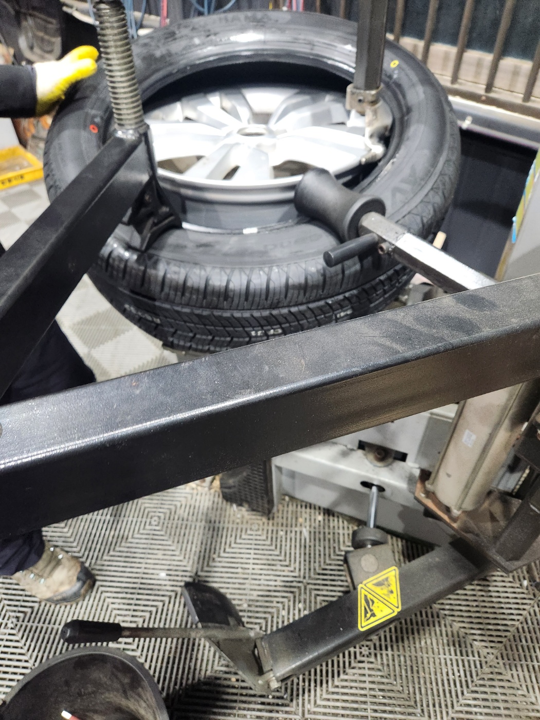 /user/k/kingkongtire/editor/2312/7c36de0629580749acae45f985e3896a_1702288563_0609.jpg 이미지크게보기