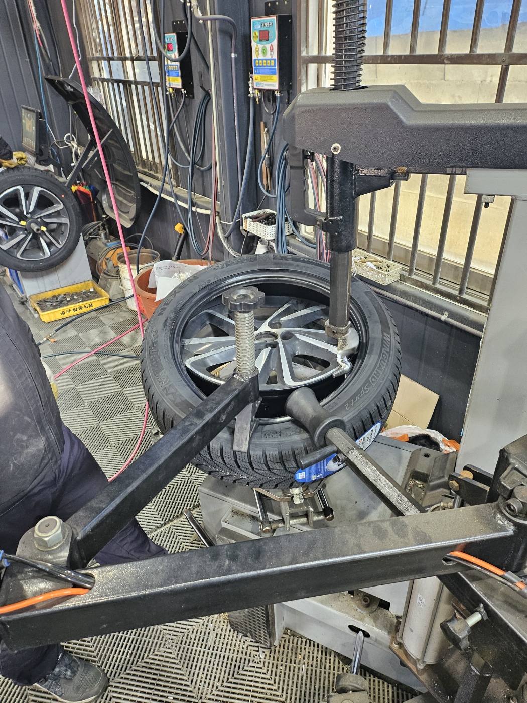 /user/k/kingkongtire/editor/2312/7e0abc38dd4999eb00ce38817962b791_1701401153_1037.jpg 이미지크게보기