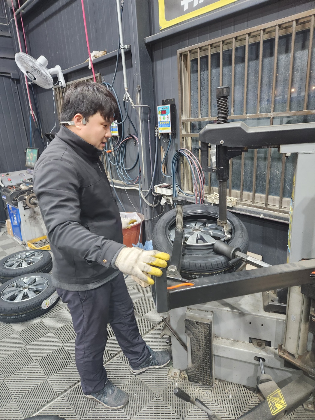 /user/k/kingkongtire/editor/2312/7e0abc38dd4999eb00ce38817962b791_1701422616_029.jpg 이미지크게보기