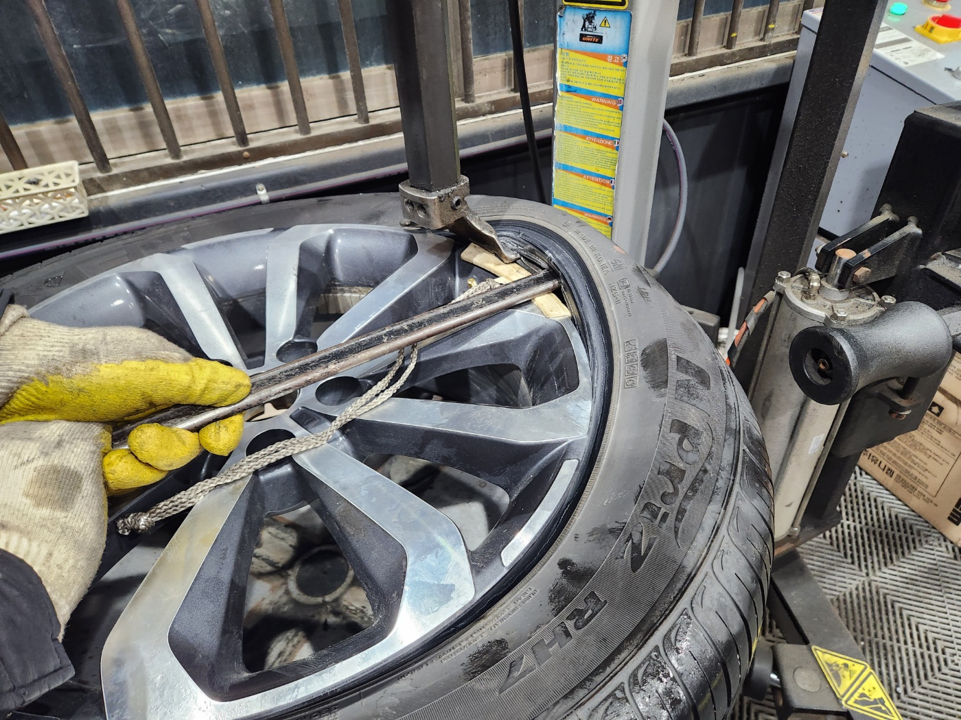 /user/k/kingkongtire/editor/2312/99f75b281a076132f91416e08091a89a_1702631203_2959.jpg 이미지크게보기