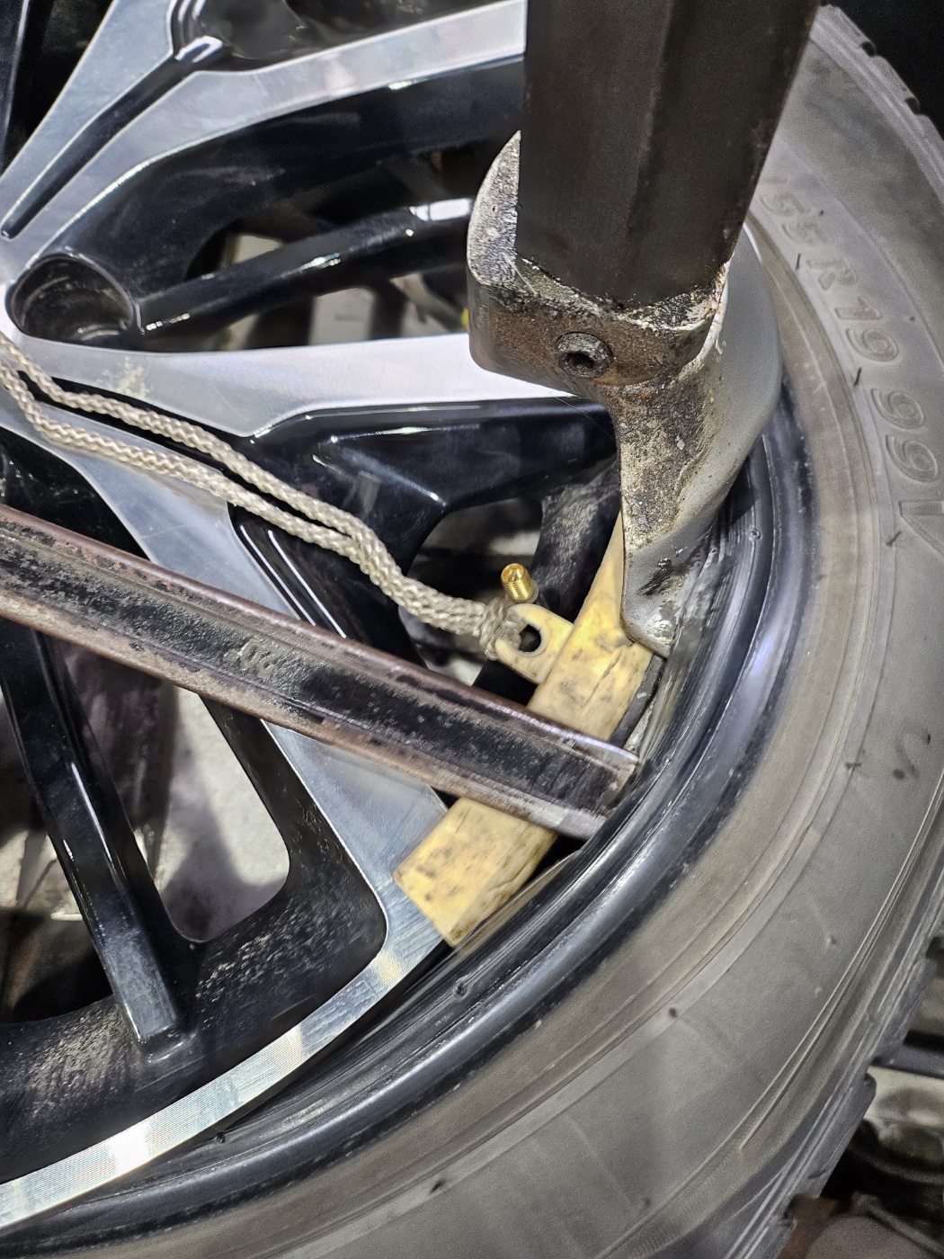 /user/k/kingkongtire/editor/2312/ccf75208bdb1814eb0d869a51d23b4fa_1702348900_6169.jpg 이미지크게보기