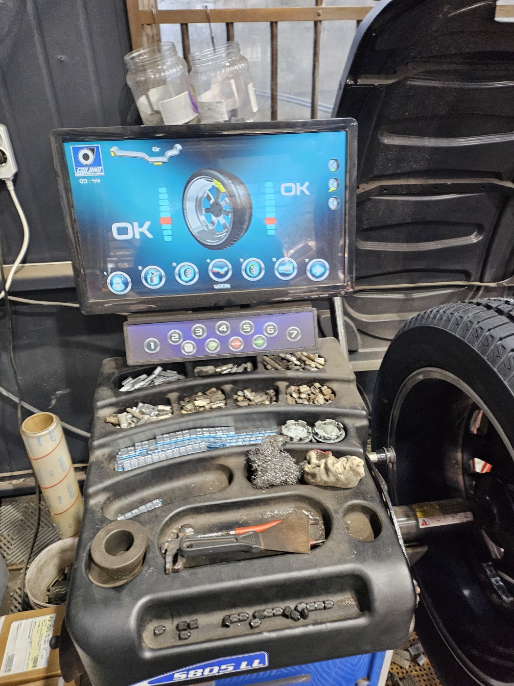 /user/k/kingkongtire/editor/2312/ccf75208bdb1814eb0d869a51d23b4fa_1702348900_9988.jpg 이미지크게보기