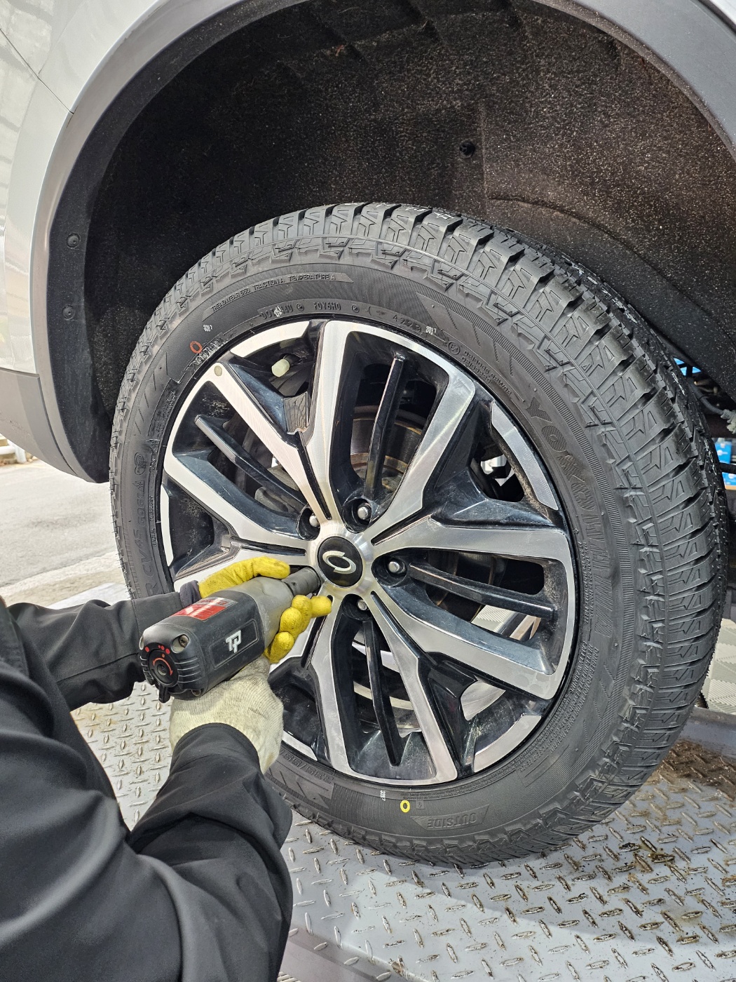 /user/k/kingkongtire/editor/2312/ccf75208bdb1814eb0d869a51d23b4fa_1702348902_4617.jpg 이미지크게보기