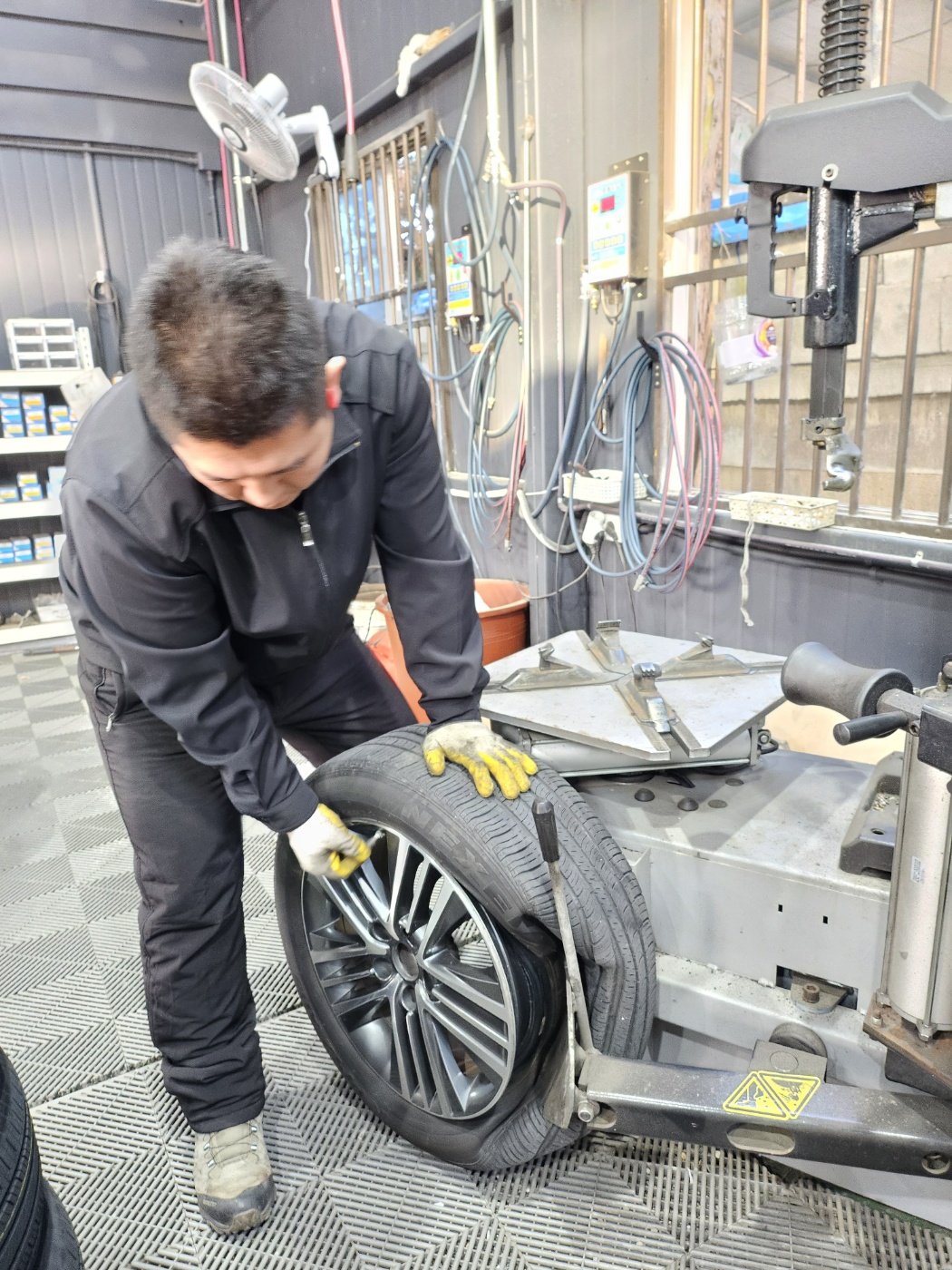 /user/k/kingkongtire/editor/2312/e3f9f6652e900e1be1b2dcf137a79e40_1702104536_7263.jpg 이미지크게보기