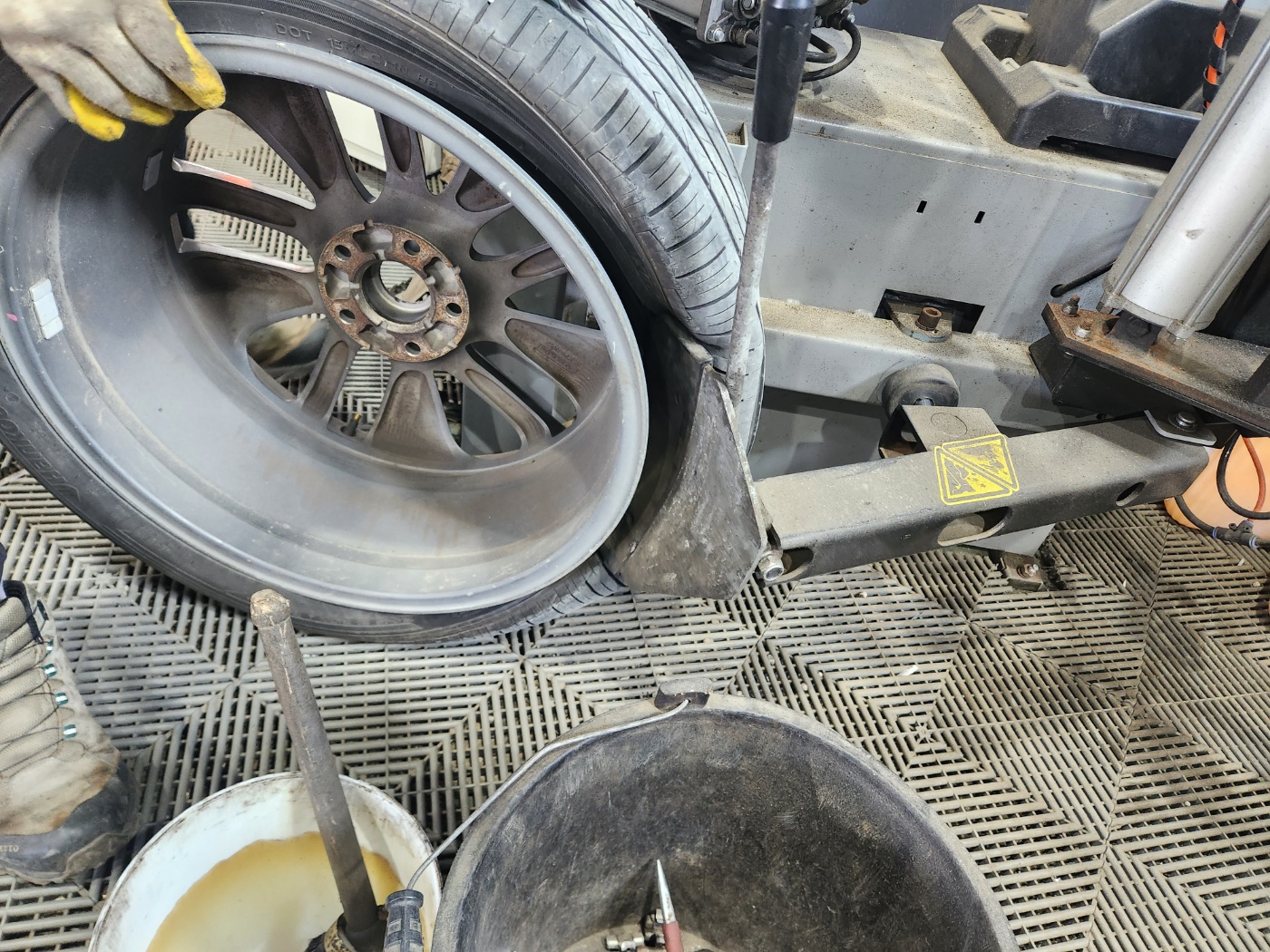 /user/k/kingkongtire/editor/2401/402d687078cec774f4c2ee765972aa3f_1705131723_3185.jpg 이미지크게보기