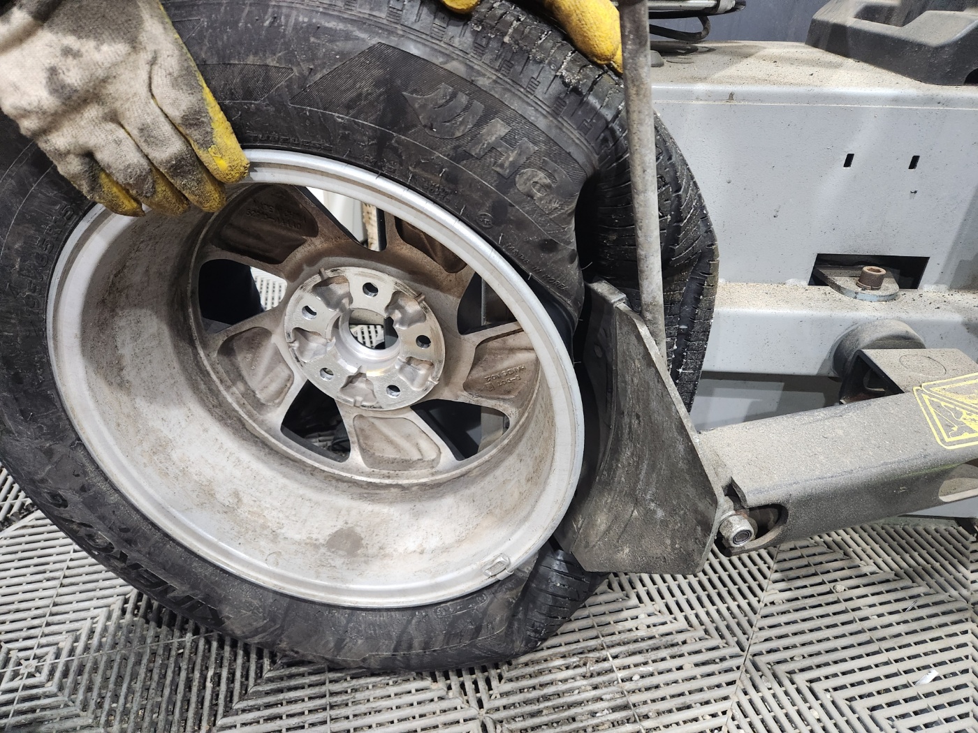 /user/k/kingkongtire/editor/2401/660f69b3836cd22b621fa7f25f0c2b8a_1706092751_3534.jpg 이미지크게보기