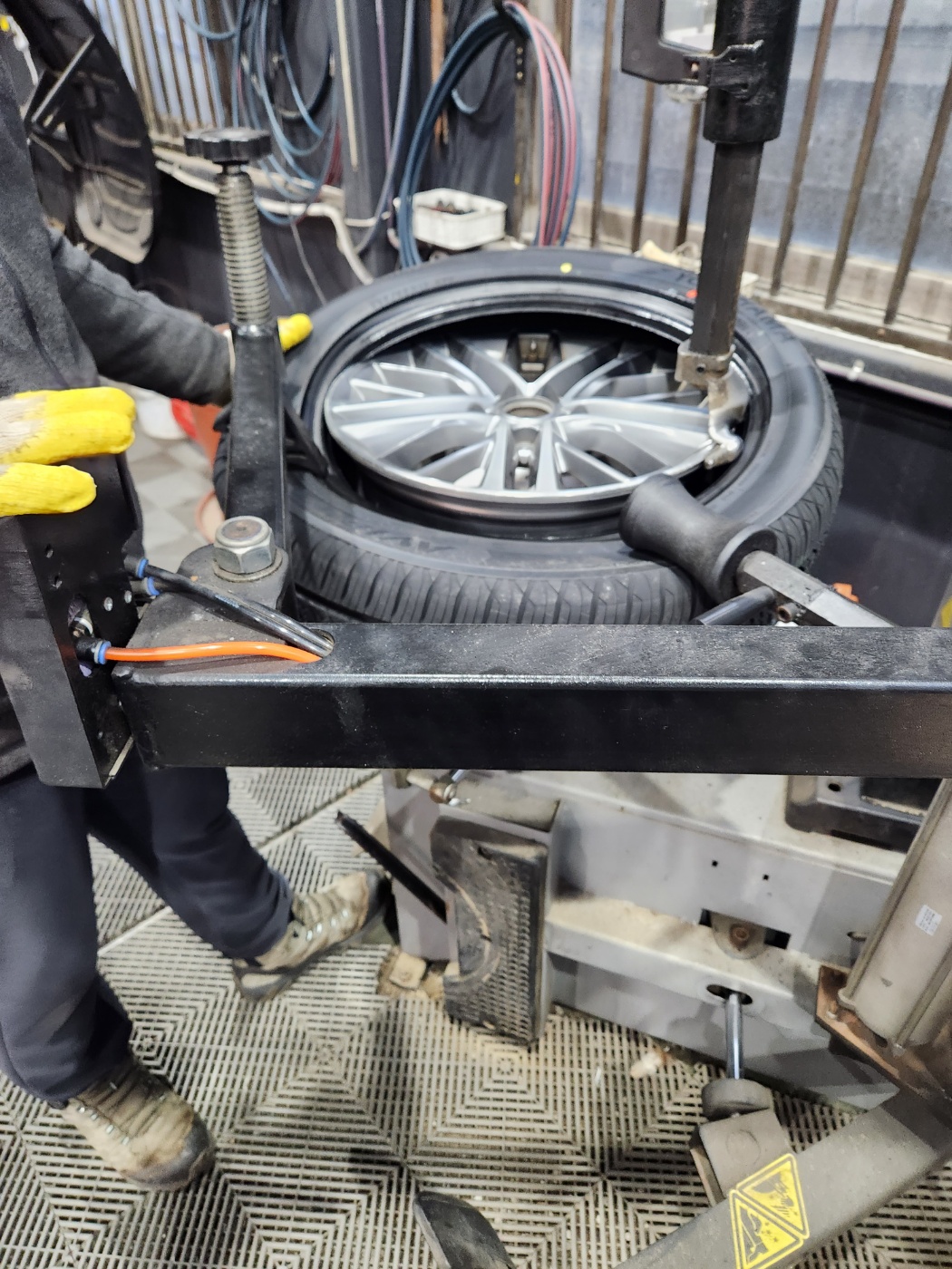 /user/k/kingkongtire/editor/2401/cfe6b180bc351c63710ada622c2a9a0c_1705827431_2728.jpg 이미지크게보기