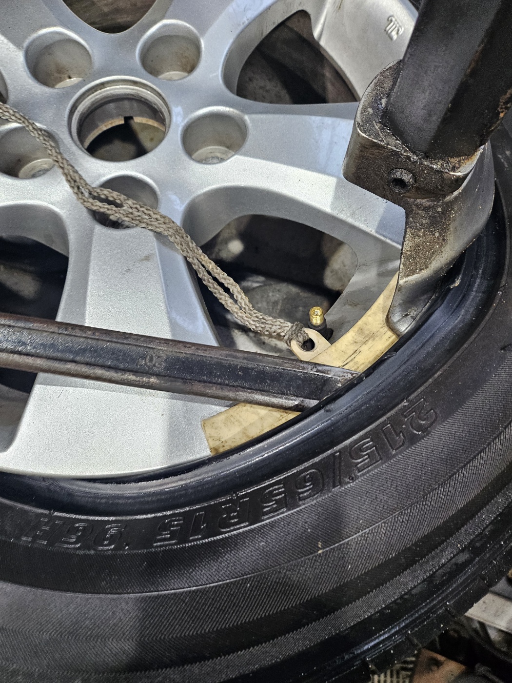 /user/k/kingkongtire/editor/2401/d23e43a94612e9dff98f19e697fc2610_1705721008_0851.jpg 이미지크게보기