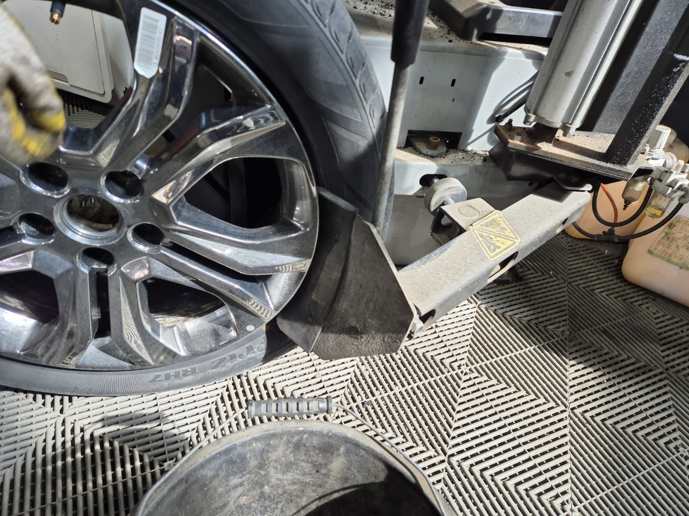 /user/k/kingkongtire/editor/2402/09cf28e36920255cb903415e1d77c4e2_1708927168_9841.jpg 이미지크게보기