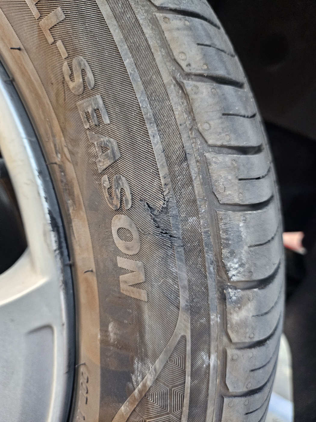 /user/k/kingkongtire/editor/2402/35e7c179ce89b07e82fc109429dad4b1_1707456278_9886.jpg 이미지크게보기