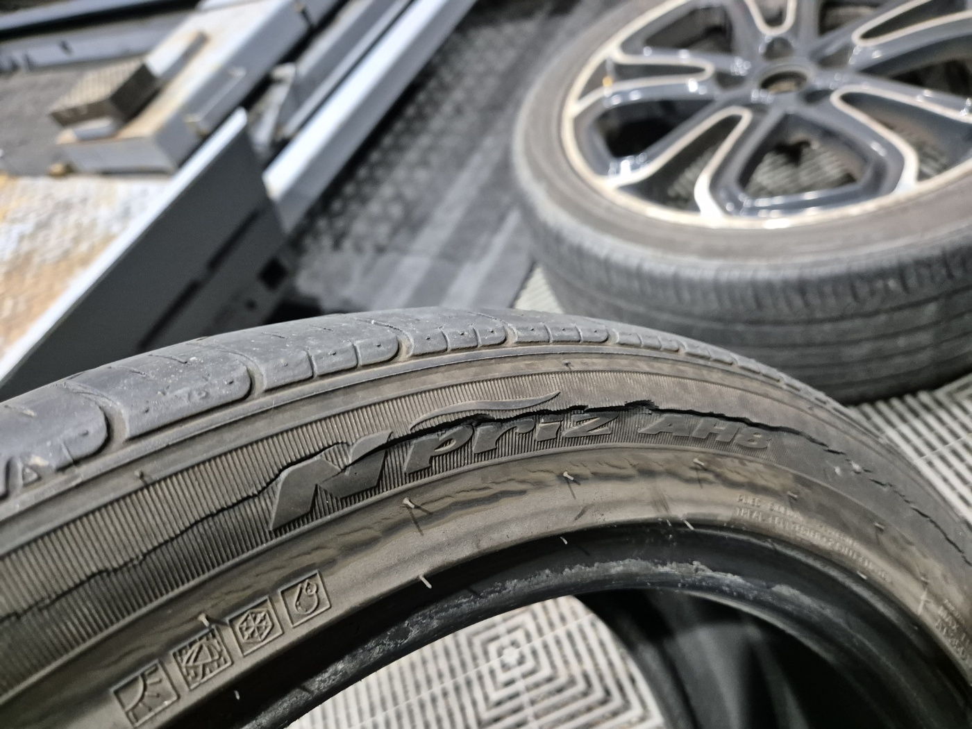 /user/k/kingkongtire/editor/2402/37bd3812c738896d09aaa5f42307da0b_1707910667_3641.jpg 이미지크게보기